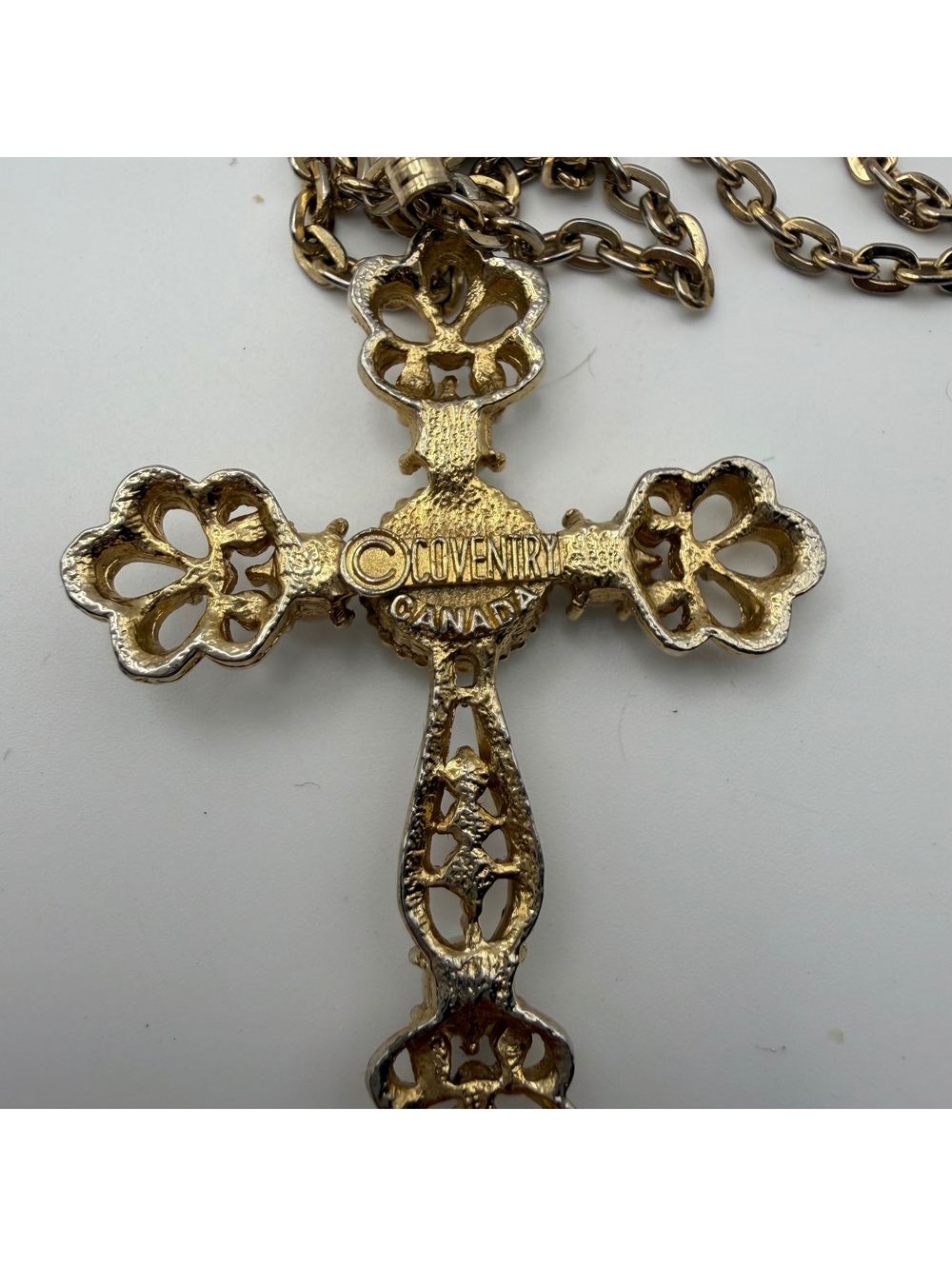 VTG Estate Sarah Cov & Cov Canada ALL Signed Lot- Cameo, Crosses, Chain/Pendants - Picture 4 of 7
